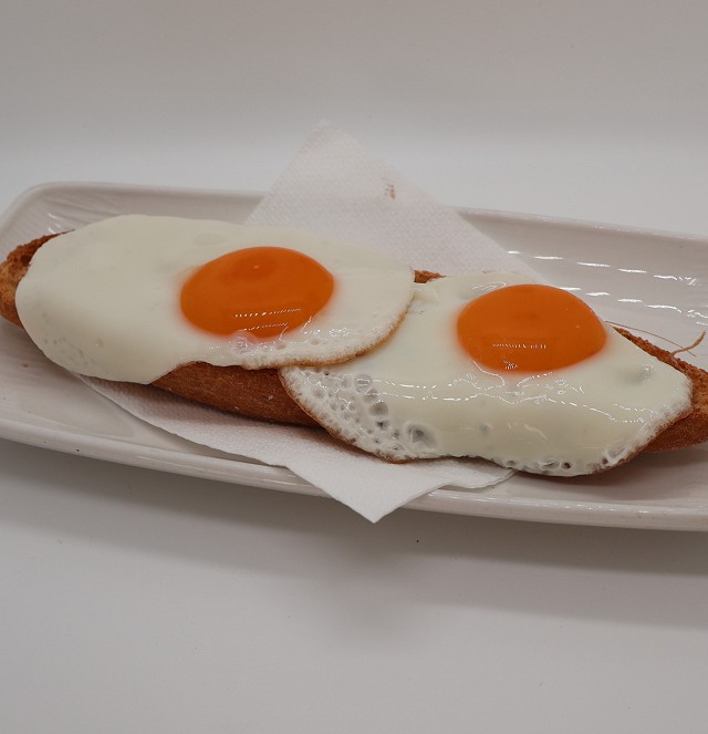 Tostada con huevos