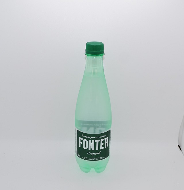AGUA CON GAS