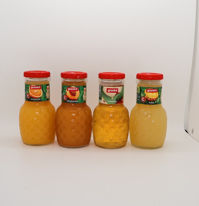 ZUMO (Naranja, Manzana, Piña, Melocotón, arándanos, tomate)